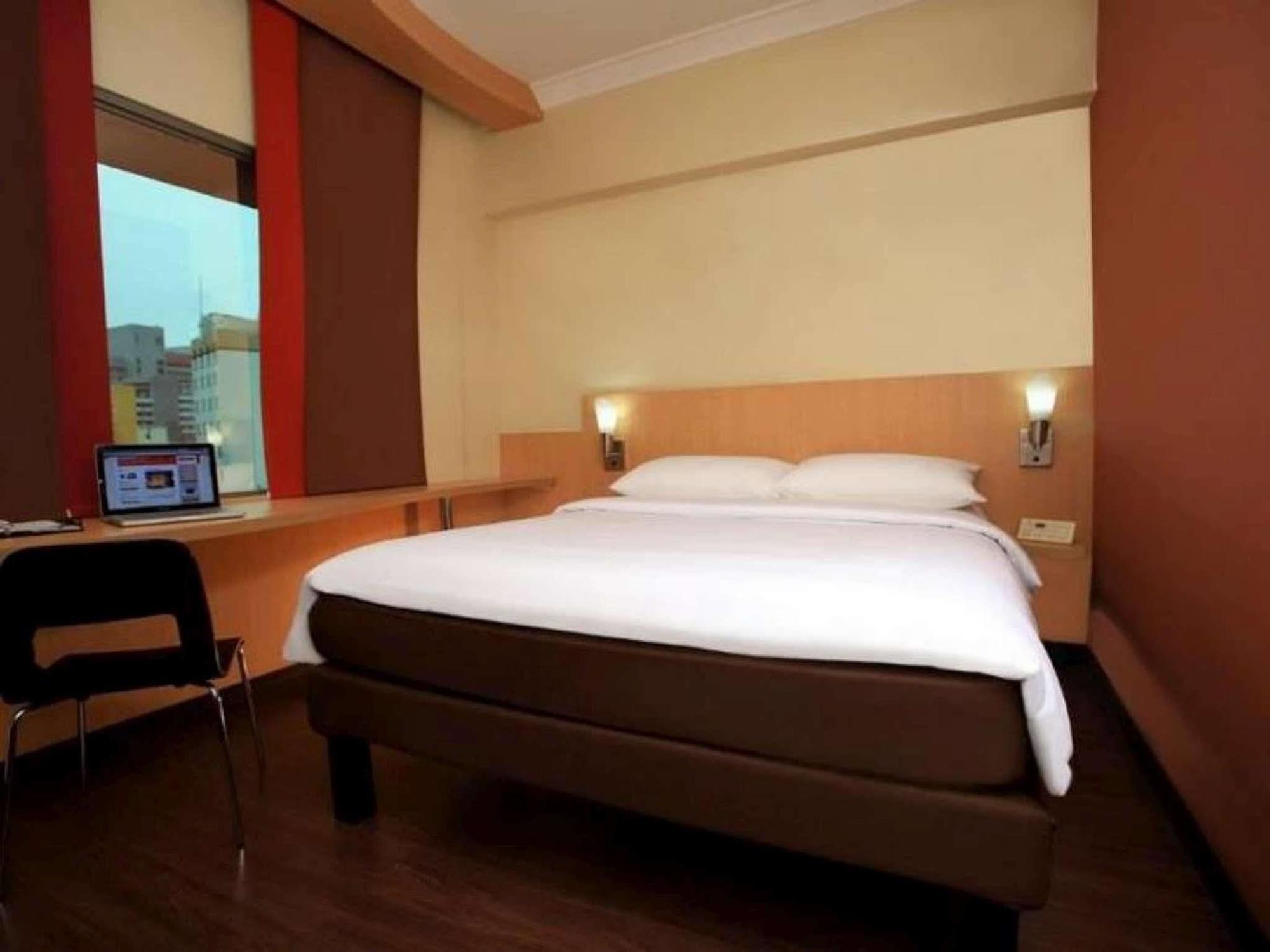 Tamarin Hotel Jakarta Manage By Vib Hospitality Management Exterior photo